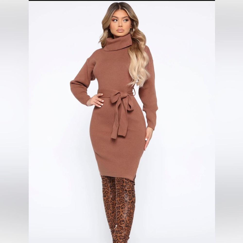 Out Of Town Midi Sweater Dress Mocha